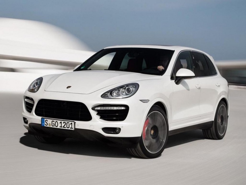 PORSCHE CAYENNE 4.8 DFI V8 TURBO 520HP