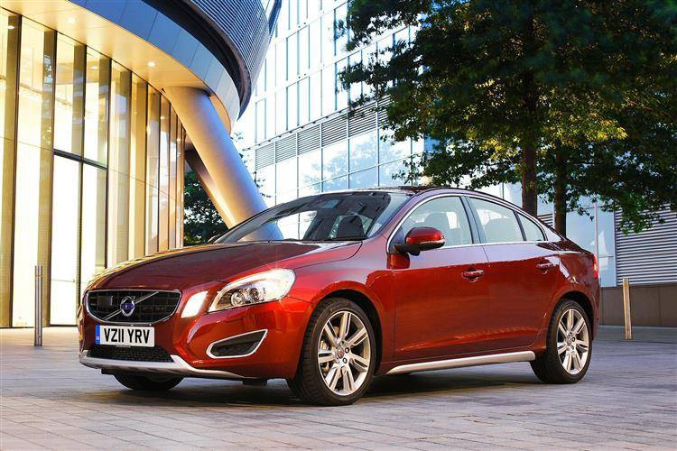 VOLVO S60 2.0 T5 240HP