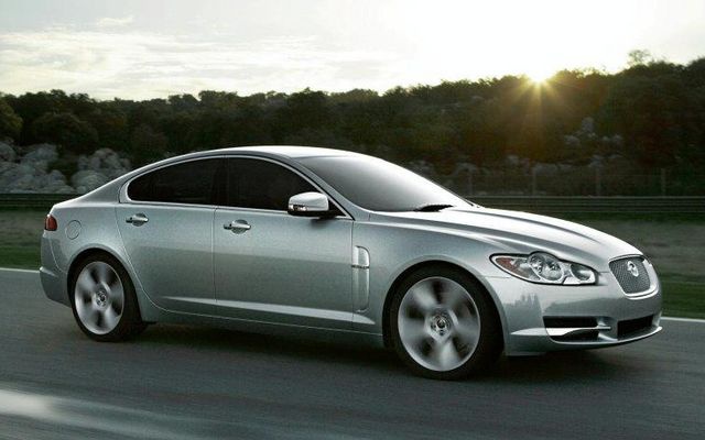 JAGUAR XF 2.2 D 200HP