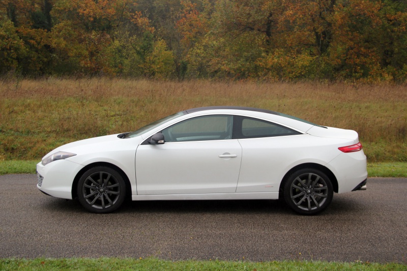 RENAULT LAGUNA COUPÉ 3.0 DCI 240HP