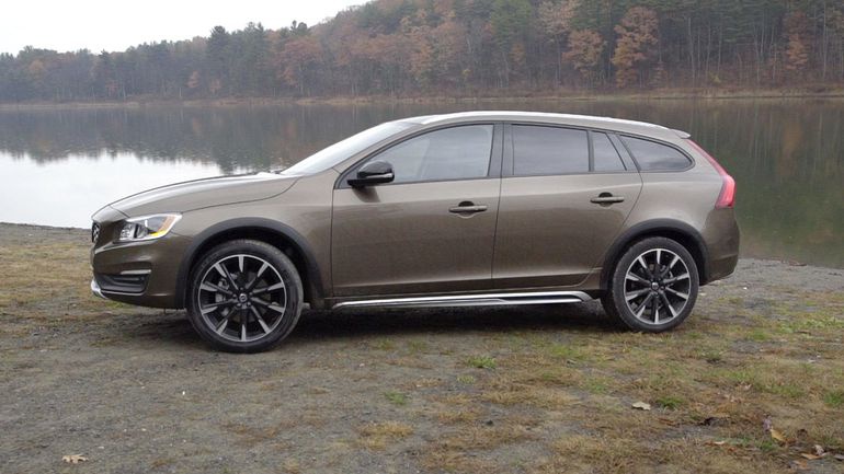 VOLVO V60 CROSS COUNTRY 2.0 T5 245HP