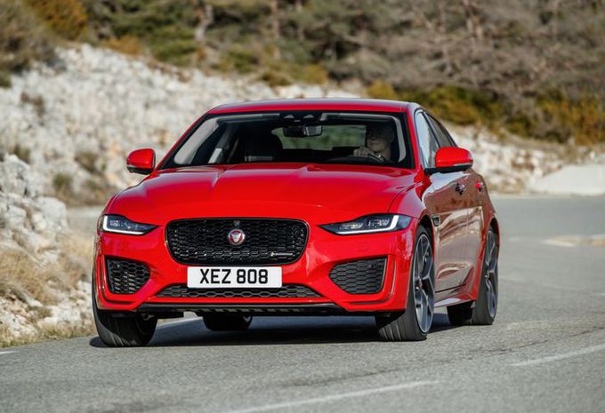 JAGUAR XE 3.0 V6 SUPERCHARGED 380HP