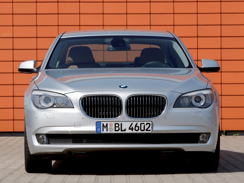 BMW 7 SERIE 760I 544HP