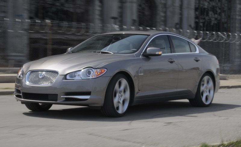 JAGUAR XF 3.0 TDV6 240HP