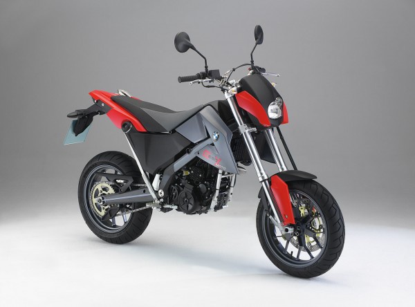 650 Xmoto (K15)