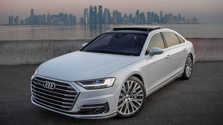 AUDI A8 55 TFSI E-QUATTRO 367HP