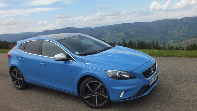 VOLVO V40 / V40 CROSS COUNTRY 2.0 T5 254HP