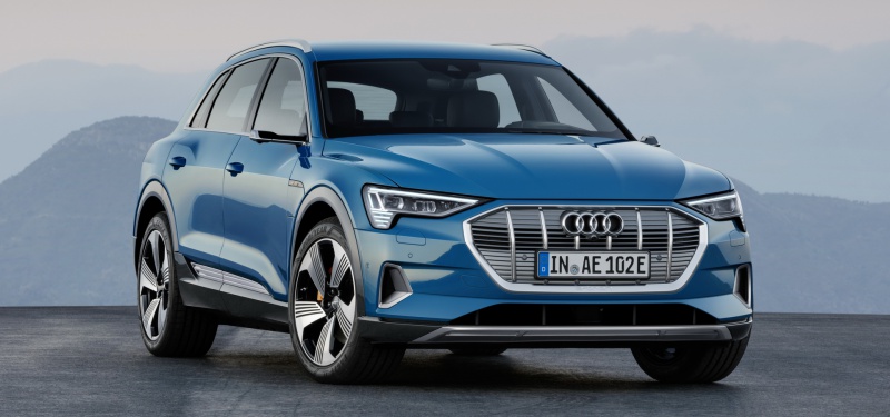 AUDI Q8 E-TRON 449HP