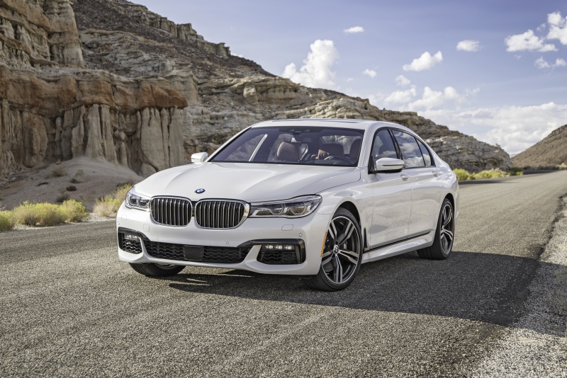 BMW 7 SERIE 750I 450HP