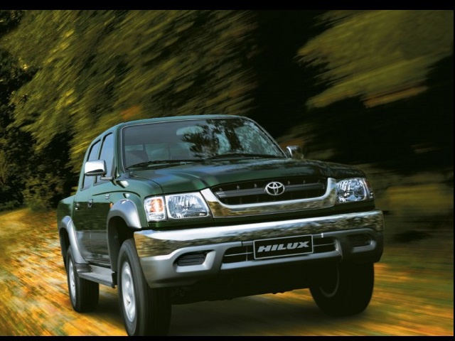 TOYOTA HILUX 2.5 D4-D 88HP