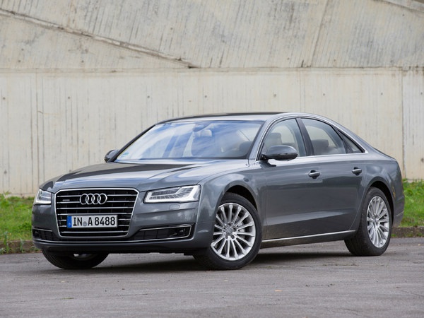 AUDI A8 4.2 FSI 372HP