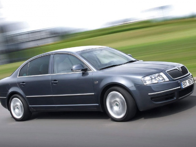 SKODA SUPERB 2.5 V6 TDI 163HP