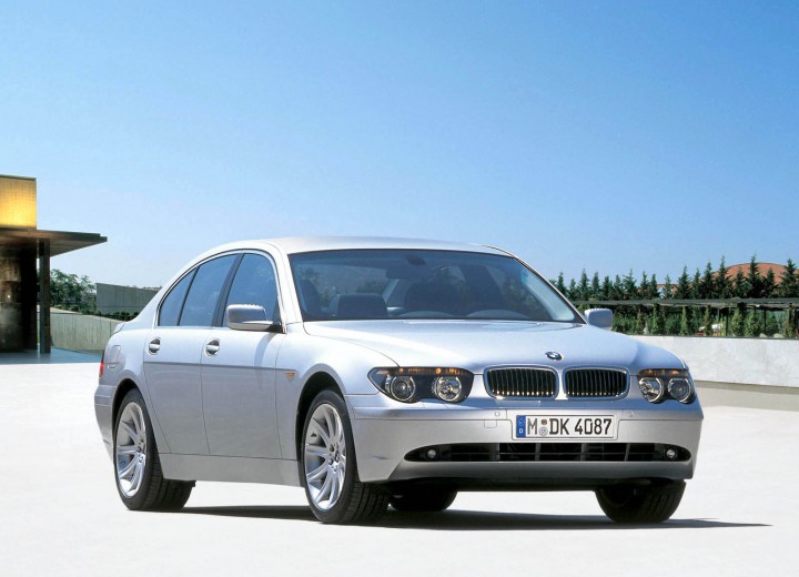 BMW 7 SERIE 745D 300HP