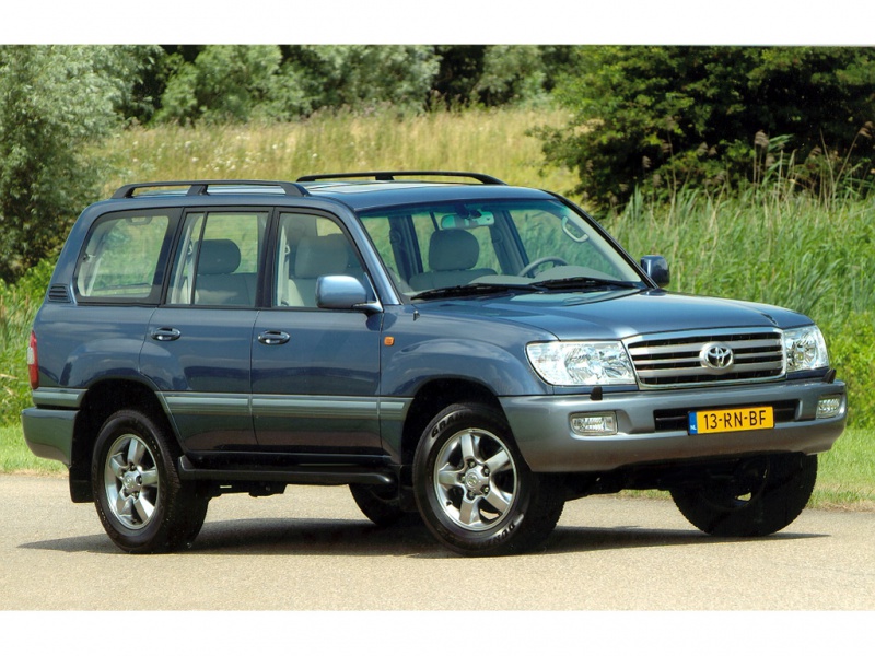 TOYOTA LAND CRUISER 4.5 D4-D 286HP