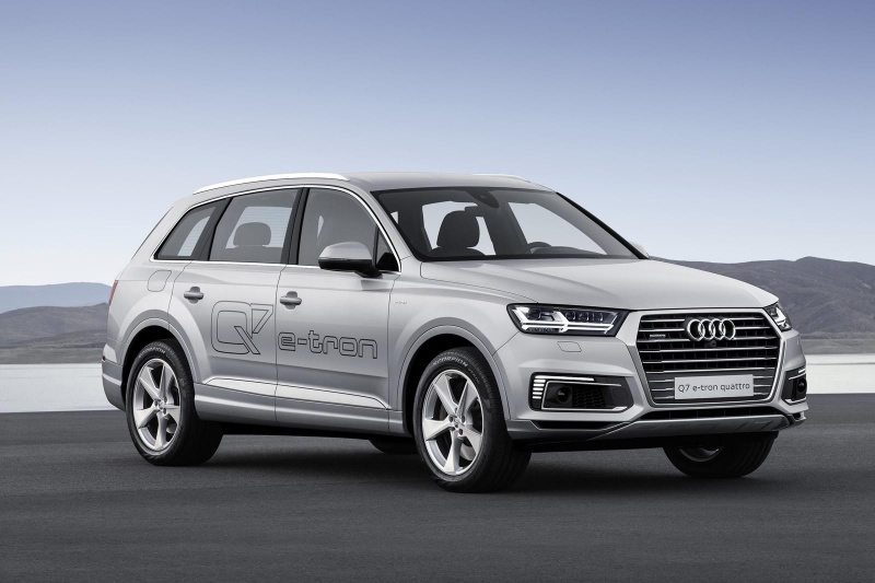 AUDI Q7 3.0 TDI E-TRON 373HP