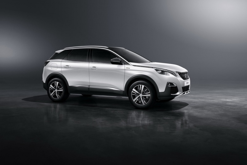 PEUGEOT 3008 1.2T PURETECH 130HP