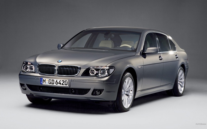 BMW 7 SERIE 760I 445HP