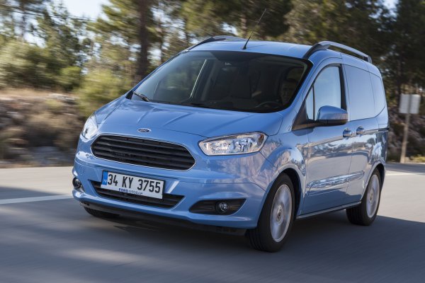 FORD TRANSIT COURIER 1.6 TDCI 95HP