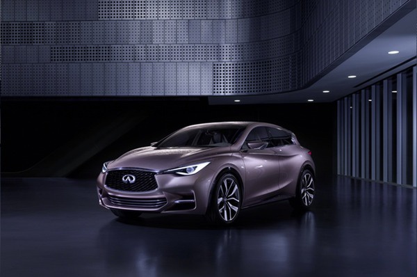 INFINITI Q30 2.2D 170HP